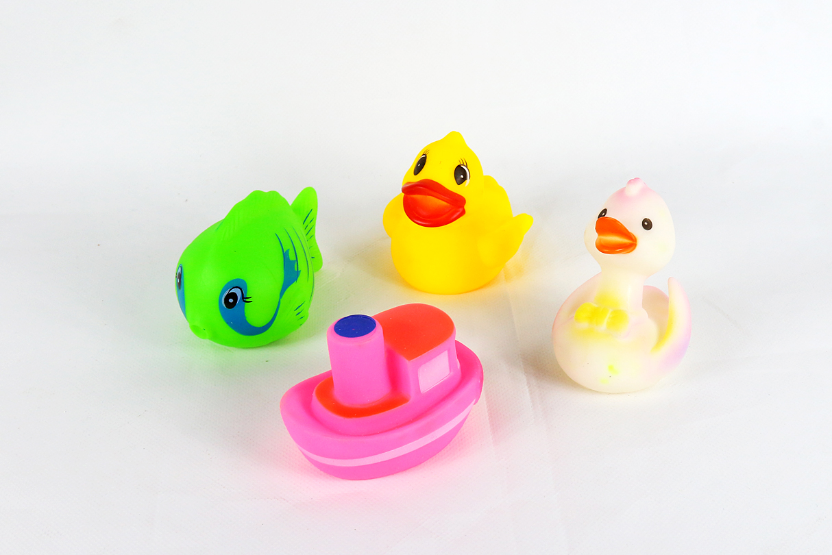 产品名称:搪塑动物/四只庄 产品型号:bls84-8 产品包装:pvc卡袋 装箱